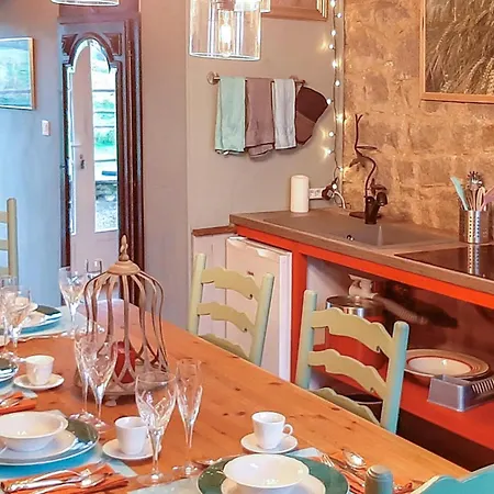 1 Bedroom Beautiful Home In Les Loges-Marchis Hébergement de vacances Les Loges-Marchis