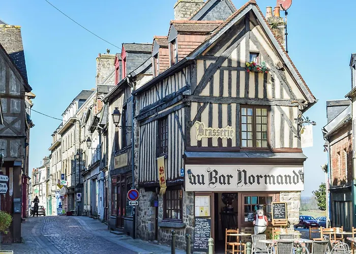 Holiday home Lovely In