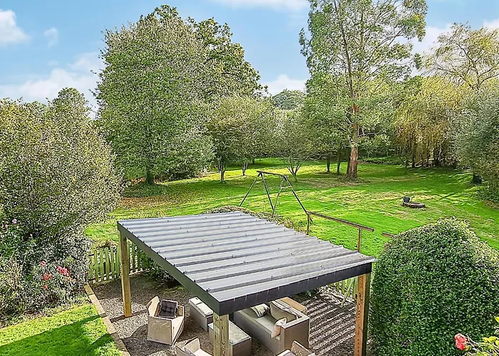 Lovely In Holiday home Les Loges-Marchis